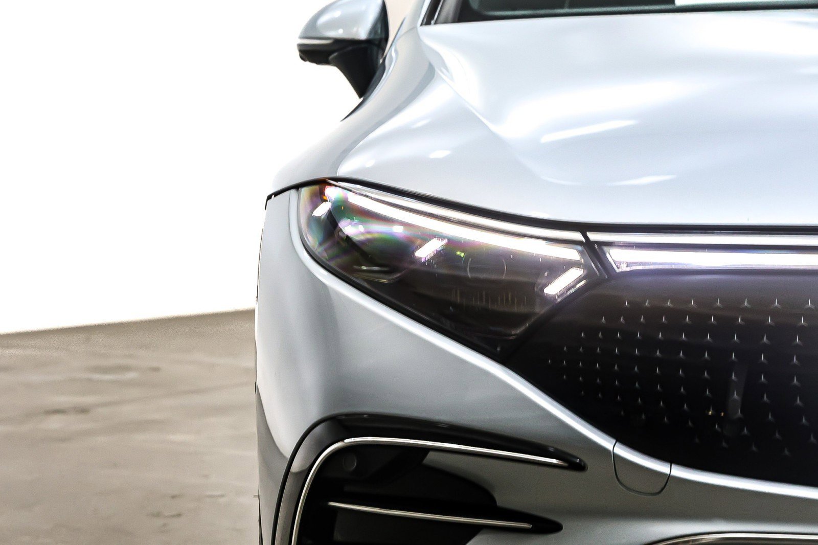 Used 2022 Mercedes-Benz EQS 450+ Sedan image 14