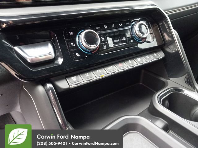 Used 2024 GMC Sierra 2500 AT4X image 17