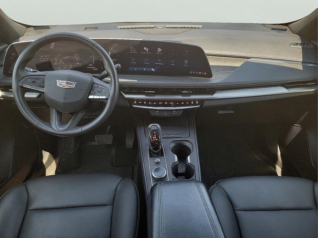 Used 2024 Cadillac XT4 Premium Luxury image 10