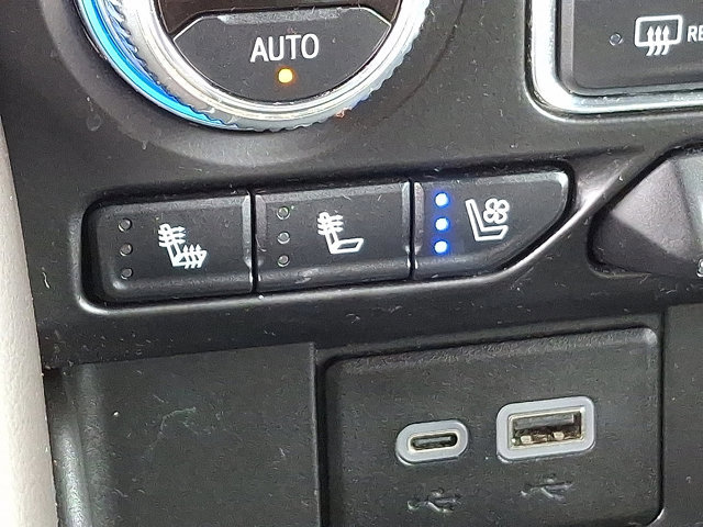 Used 2024 GMC Yukon SLT image 26