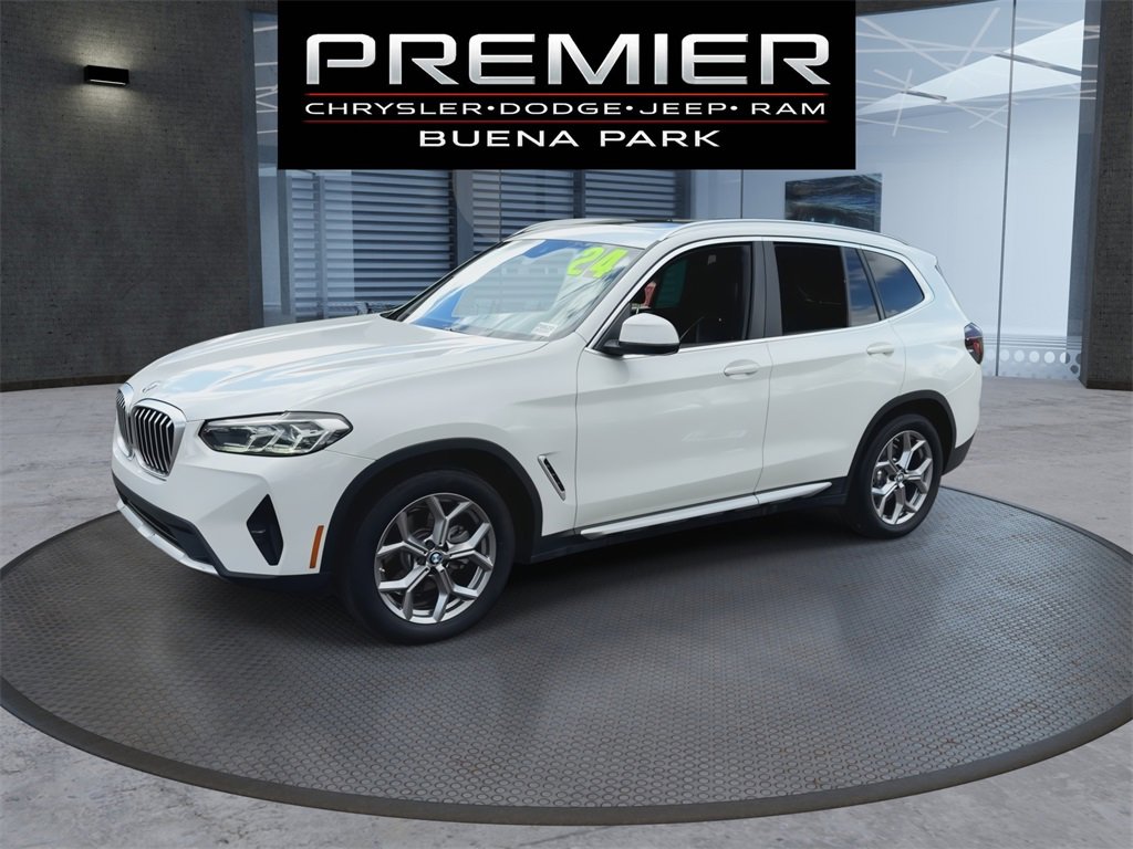 Used 2024 BMW X3 xDrive30i w/ Premium Essential Package image 4