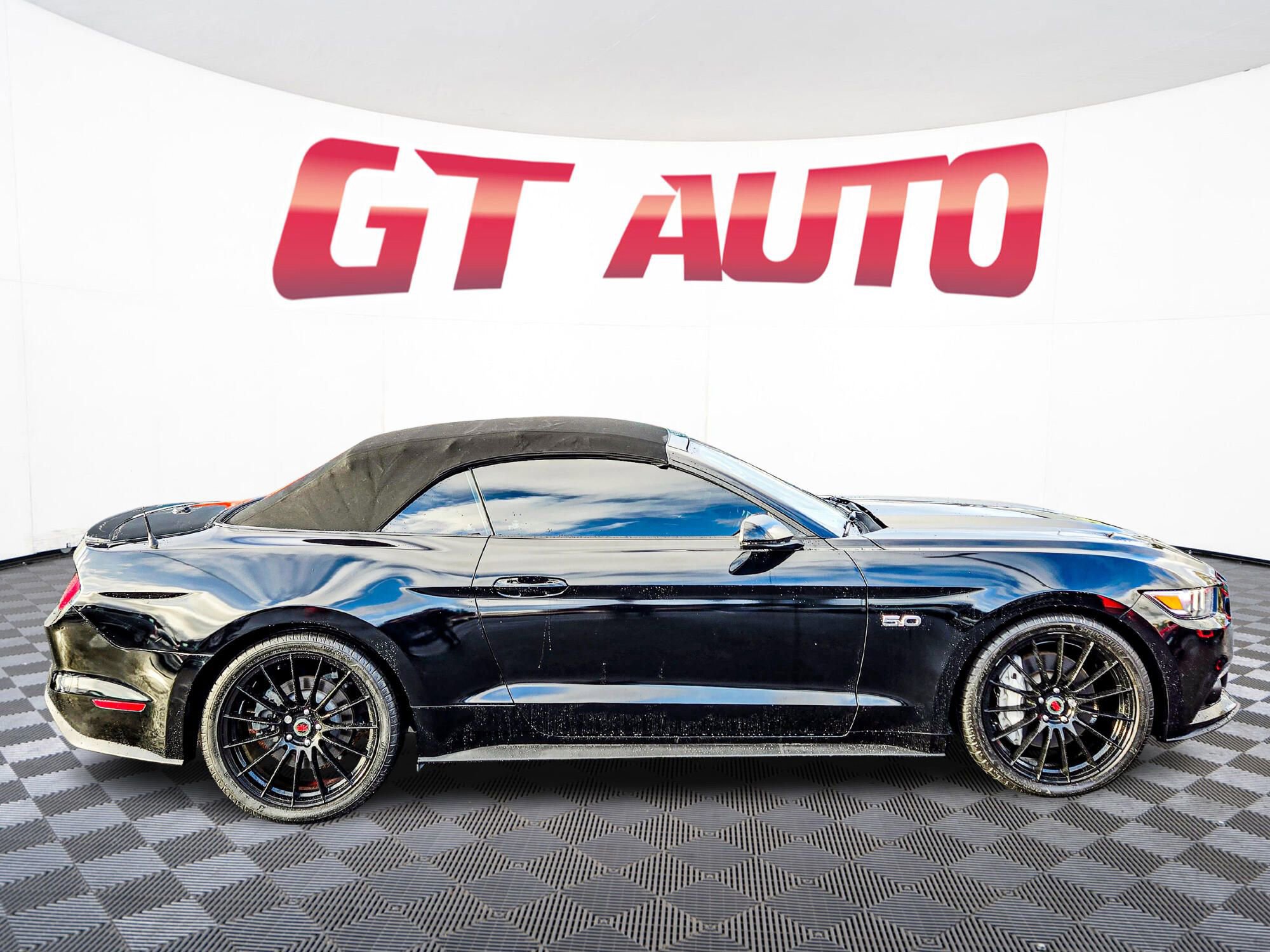 Used 2015 Ford Mustang GT Premium w/ Equipment Group 401A image 8