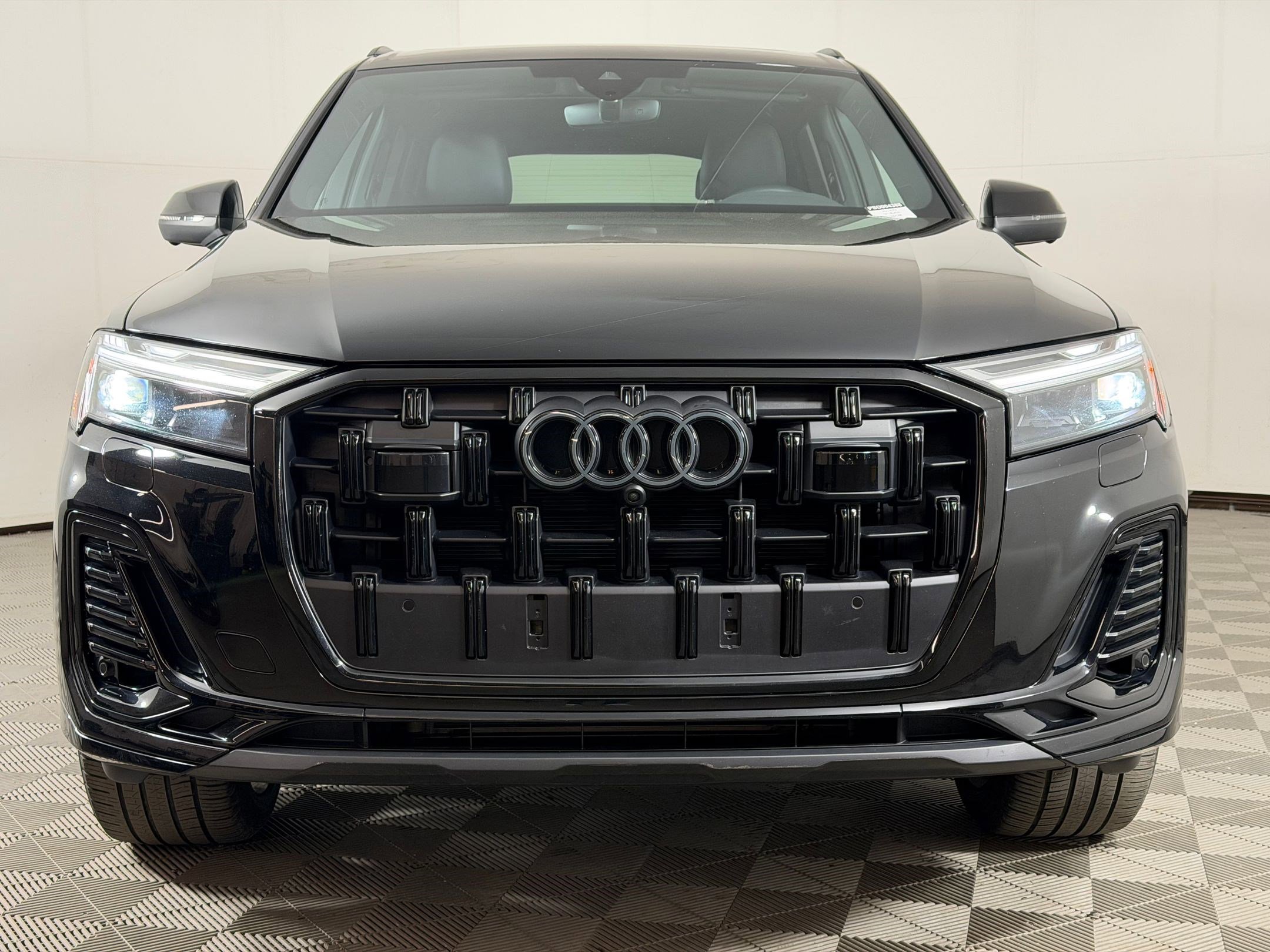 Certified 2025 Audi Q7 2.0T Premium Plus w/ Premium Plus Package image 6