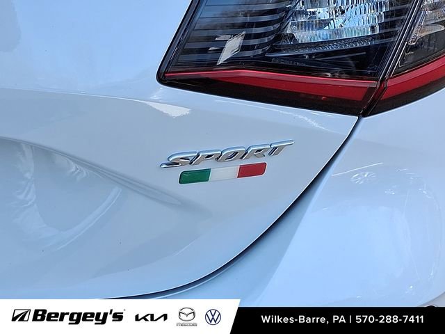 Used 2025 Honda Civic Sport image 31