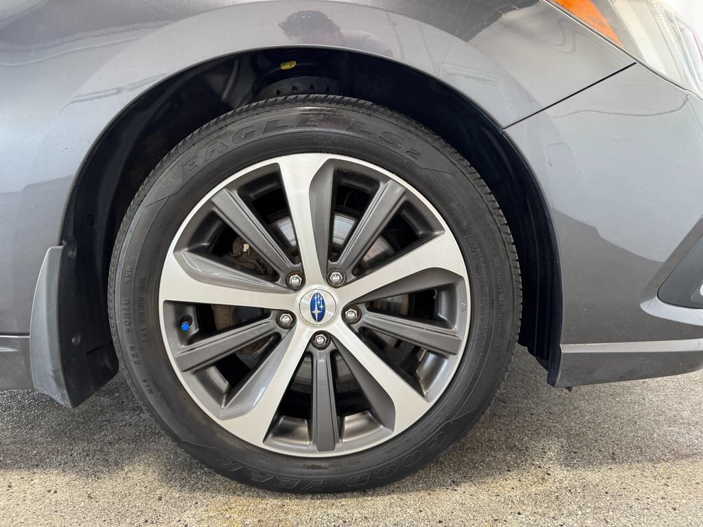 Used 2018 Subaru Legacy 3.6R Limited AWD/4WD image 24