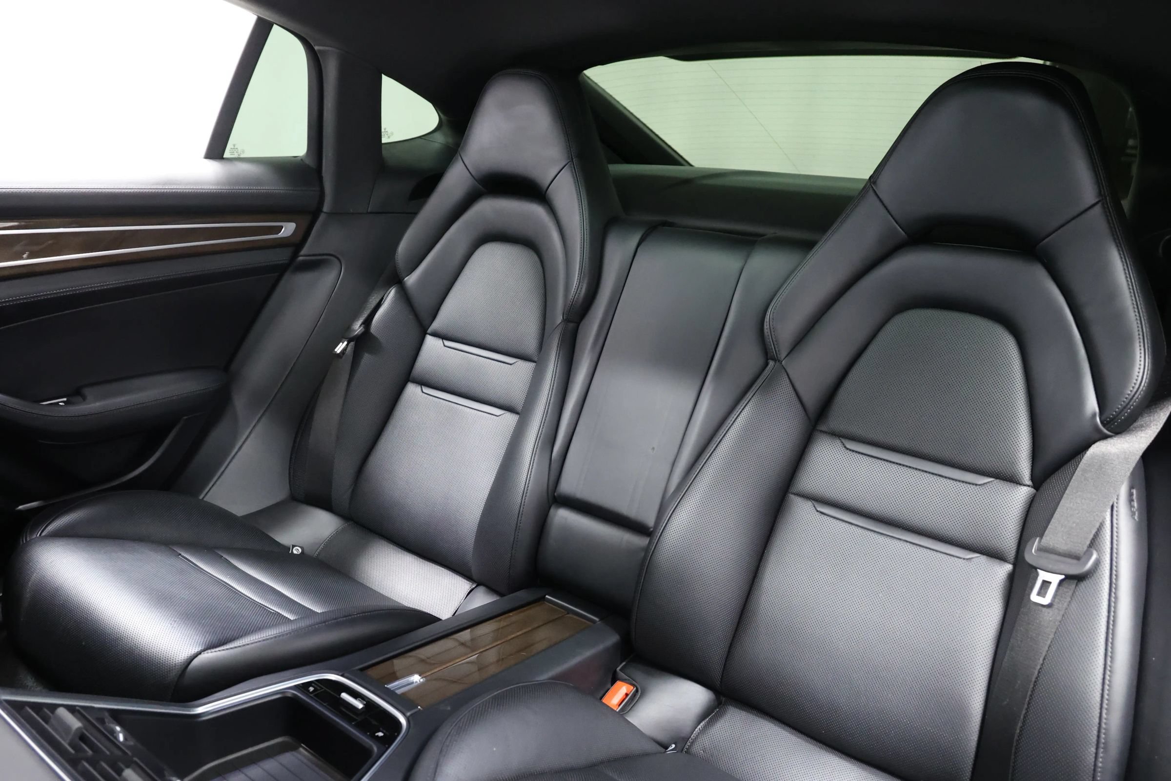 Used 2017 Porsche Panamera 4S AWD/4WD image 3
