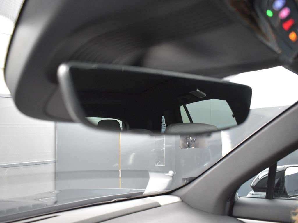 New 2026 Cadillac Vistiq Luxury w/ LPO, Floor Liner Package image 24