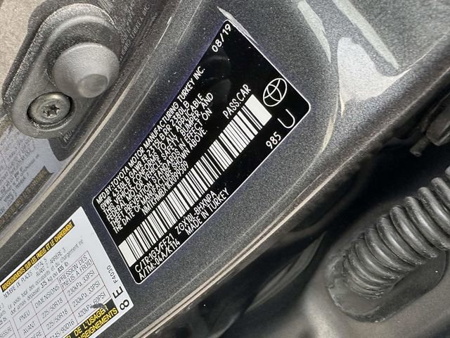 Used 2019 Toyota C-HR XLE image 30