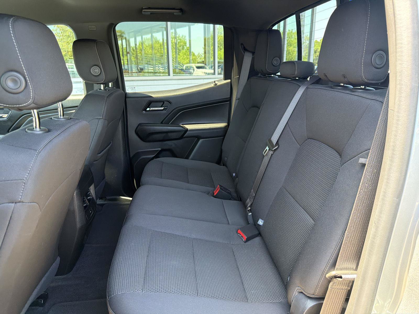 Used 2023 Chevrolet Colorado LT w/ LT Convenience Package II AWD/4WD image 32