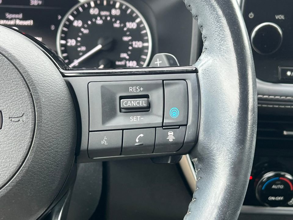 Used 2023 Nissan Rogue SL w/ SL Premium Package image 20