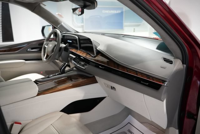 Used 2024 Cadillac Escalade Sport Platinum AWD/4WD image 25