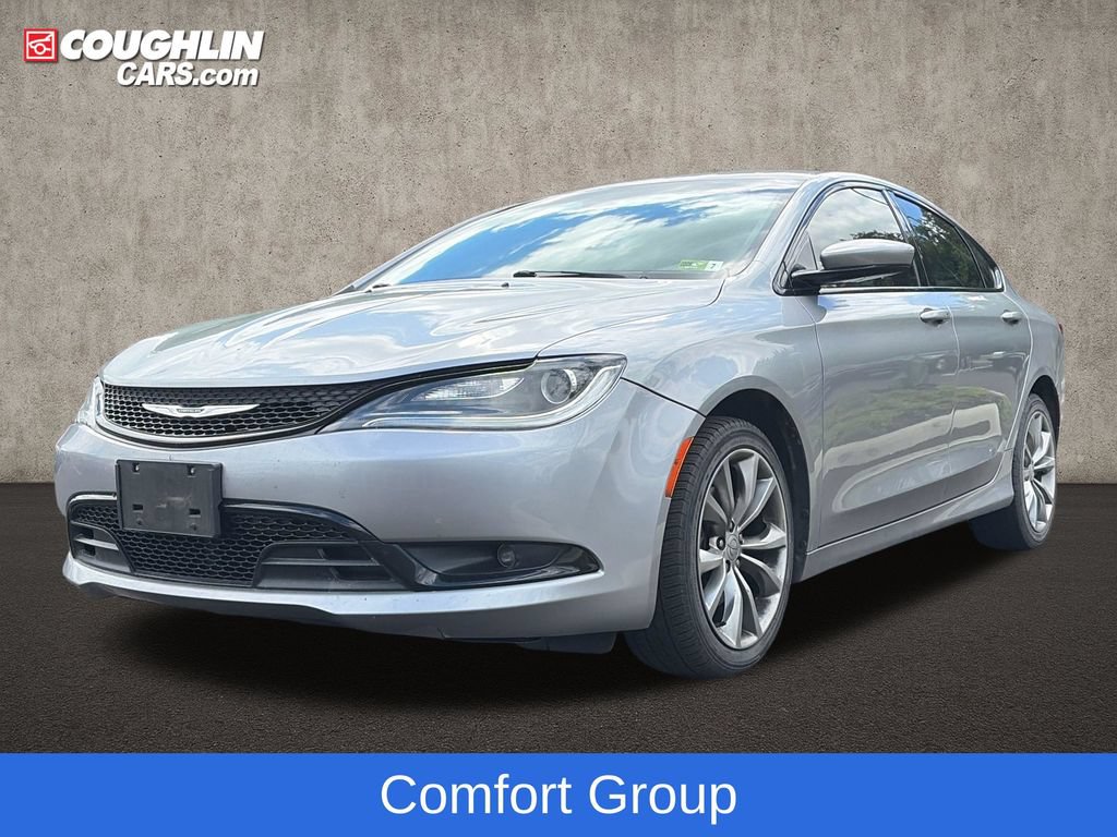 Used 2016 Chrysler 200 S w/ Comfort Group FWD image 4
