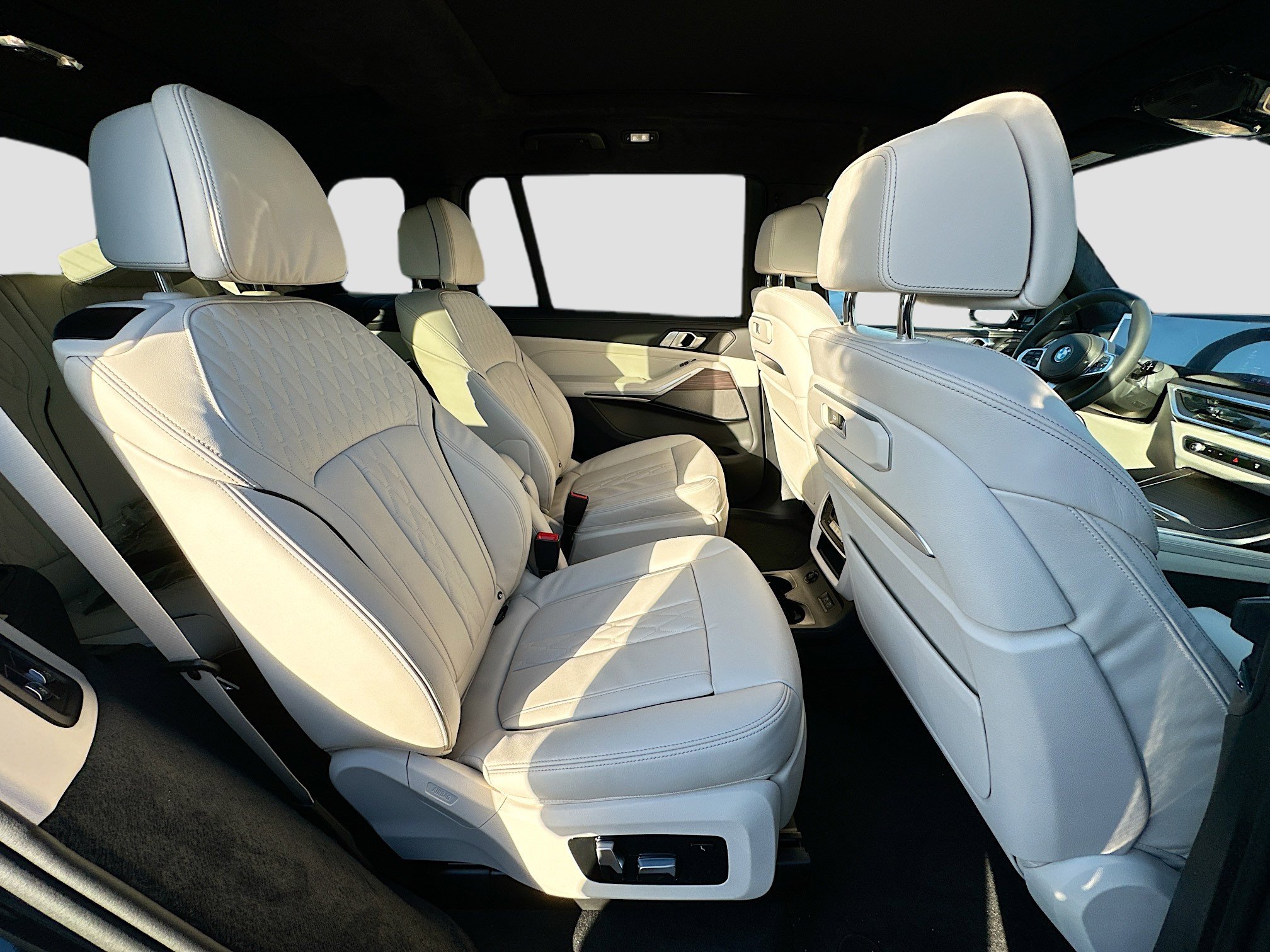 New 2026 BMW X7 xDrive40i w/ M Sport Package image 23