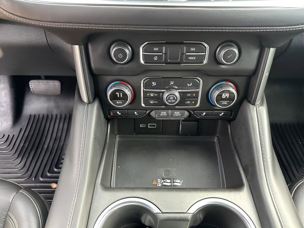 Used 2022 Chevrolet Suburban Z71 image 35