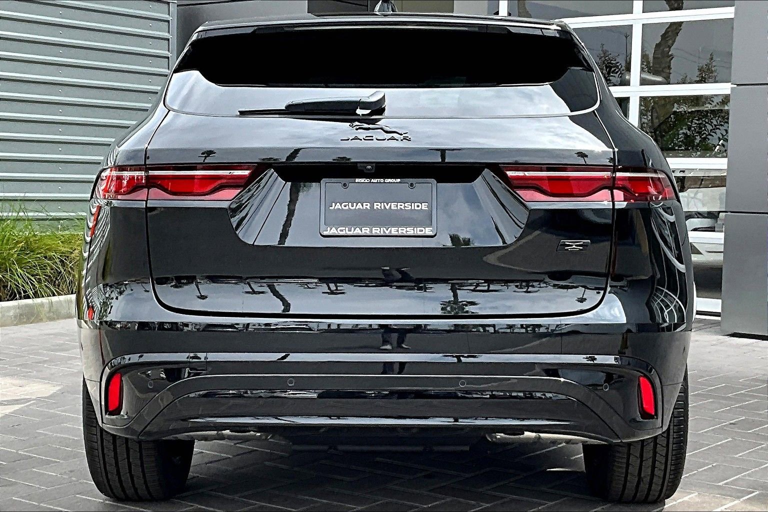 New 2026 Jaguar F-PACE R-Dynamic S image 4