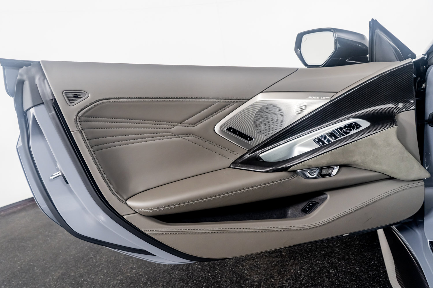 Used 2025 Chevrolet Corvette Z06 image 36