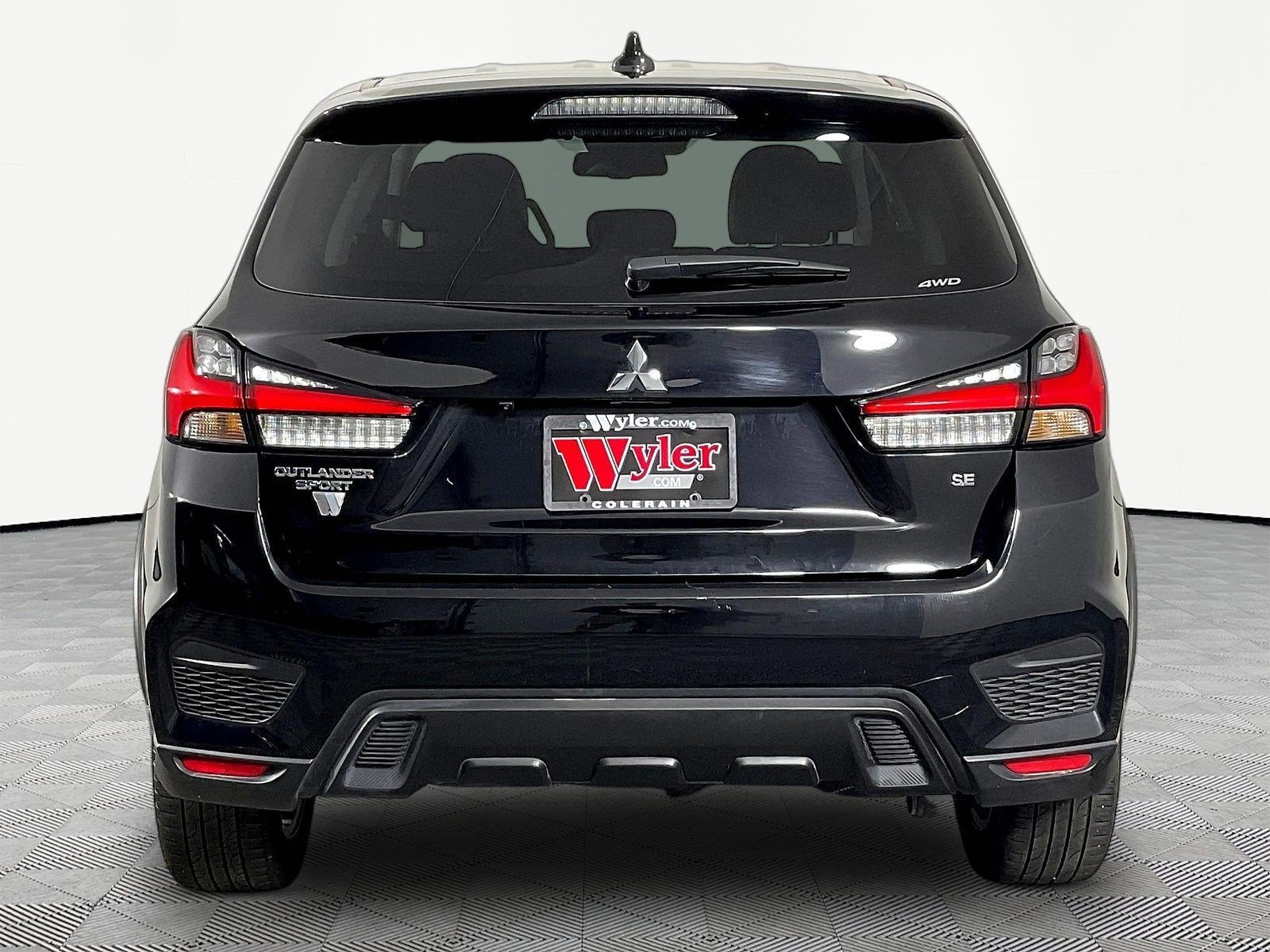 Used 2026 Mitsubishi Outlander Sport SE AWD/4WD image 5