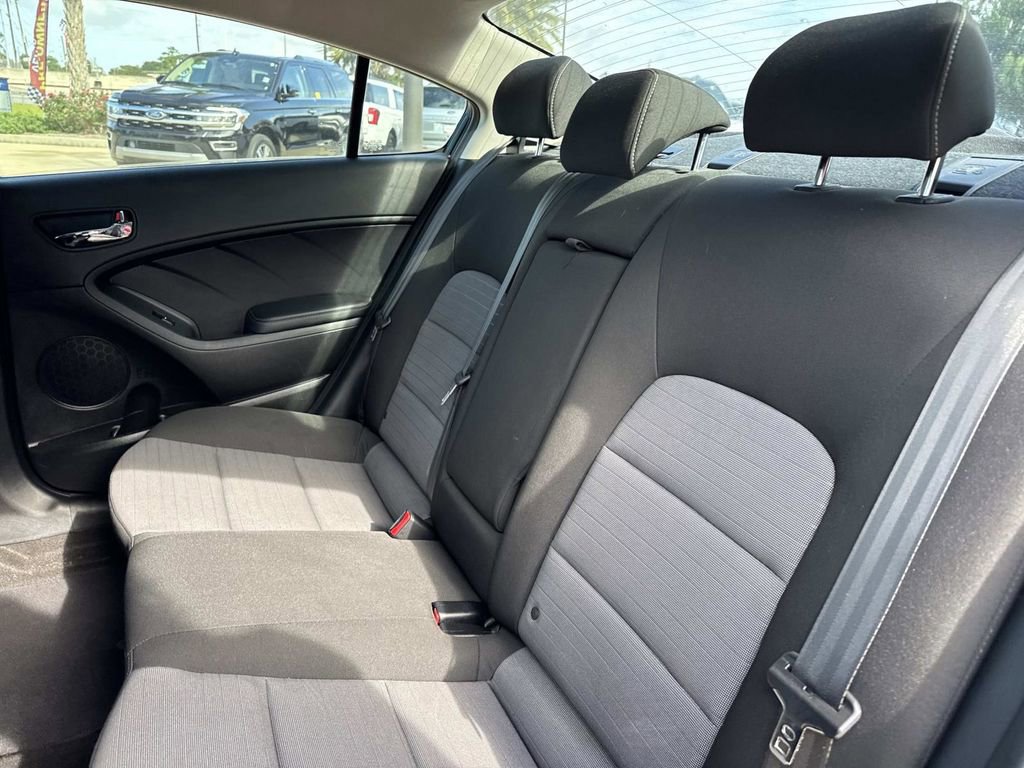 Used 2016 Kia Forte EX FWD image 16