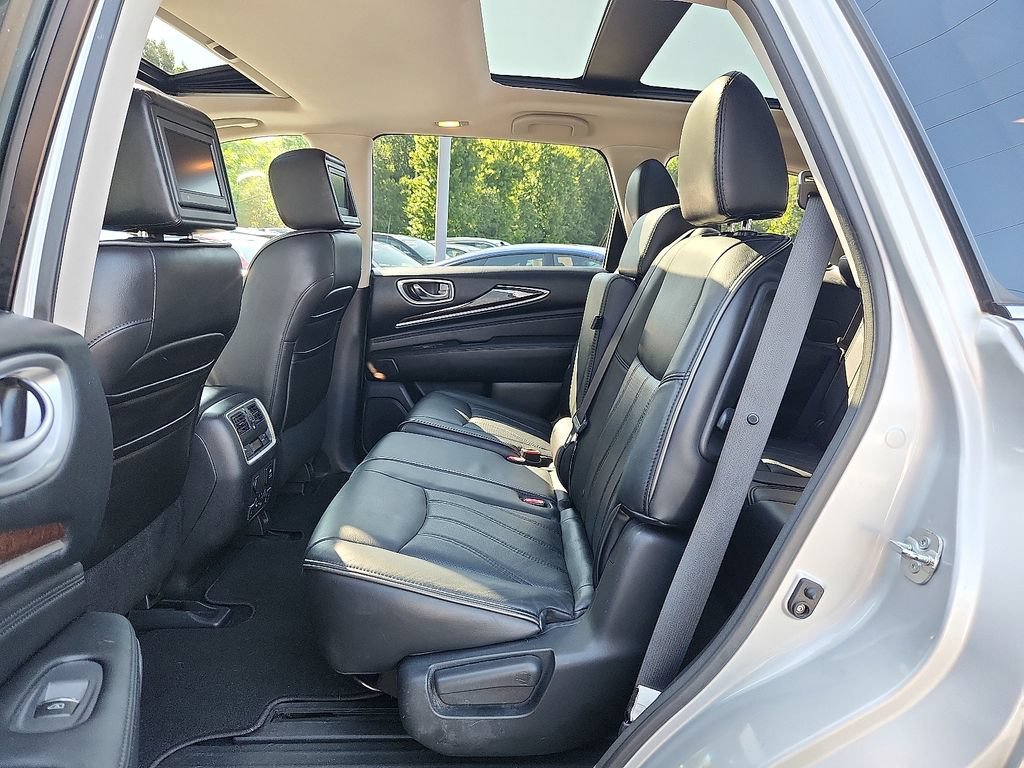 Used 2013 INFINITI JX35 AWD w/ Premium Pkg image 16