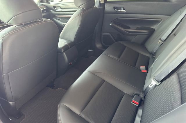 Used 2022 Nissan Altima 2.5 SR FWD image 13