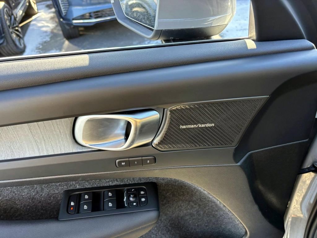 New 2025 Volvo XC40 B5 Plus w/ Protection Package Premier image 12