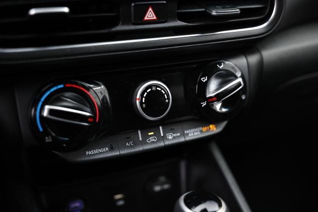 Used 2023 Hyundai Kona SEL image 37