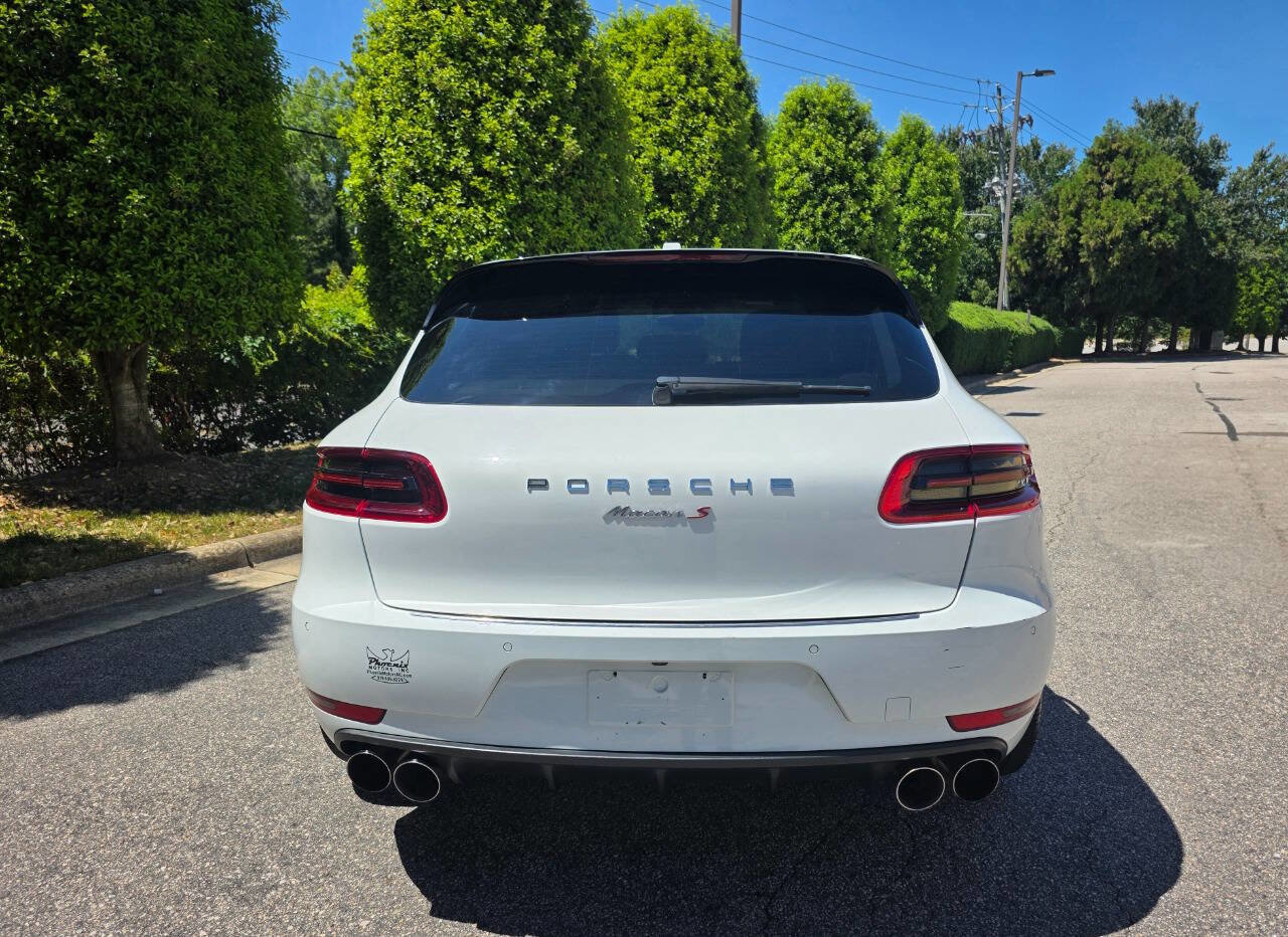 Used 2015 Porsche Macan S w/ Premium Package Plus AWD/4WD image 4
