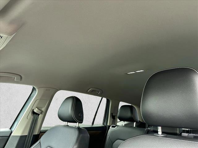 Used 2025 Volkswagen Atlas SE image 22
