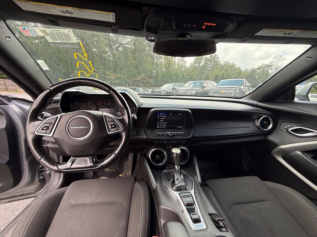Used 2020 Chevrolet Camaro LT RWD image 8