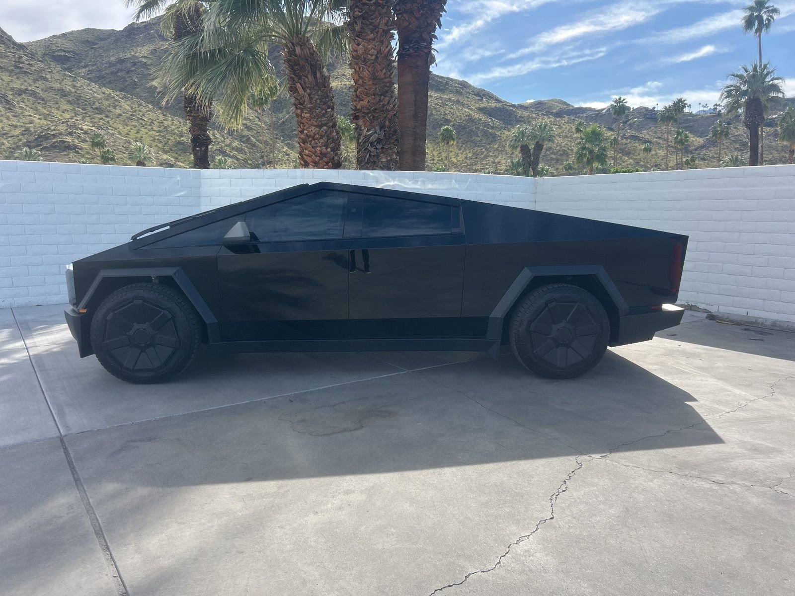 Used 2024 Tesla Cybertruck Cyberbeast image 8