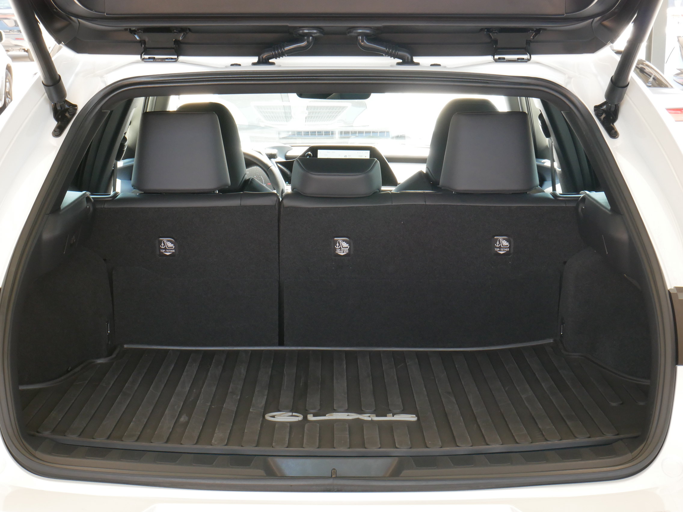 Used 2025 Lexus UX 300h FWD w/ Accessory Package (Z2) image 35