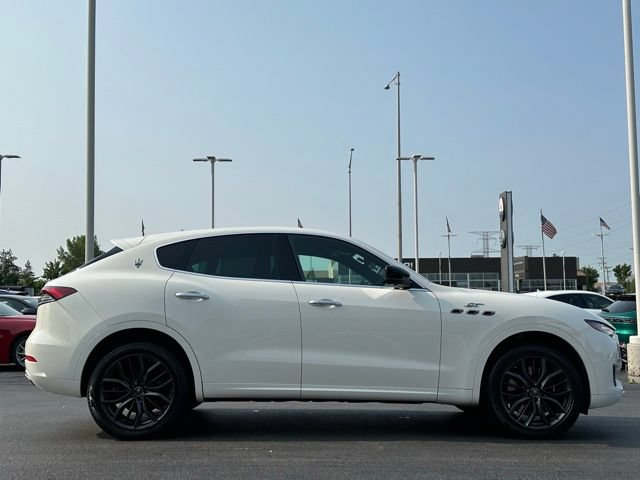 Used 2024 Maserati Levante GT Ultima AWD/4WD image 4
