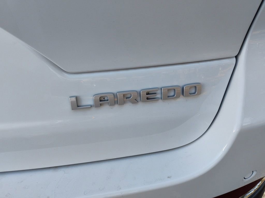 New 2025 Jeep Grand Cherokee Laredo w/ Trailer Tow Package image 11