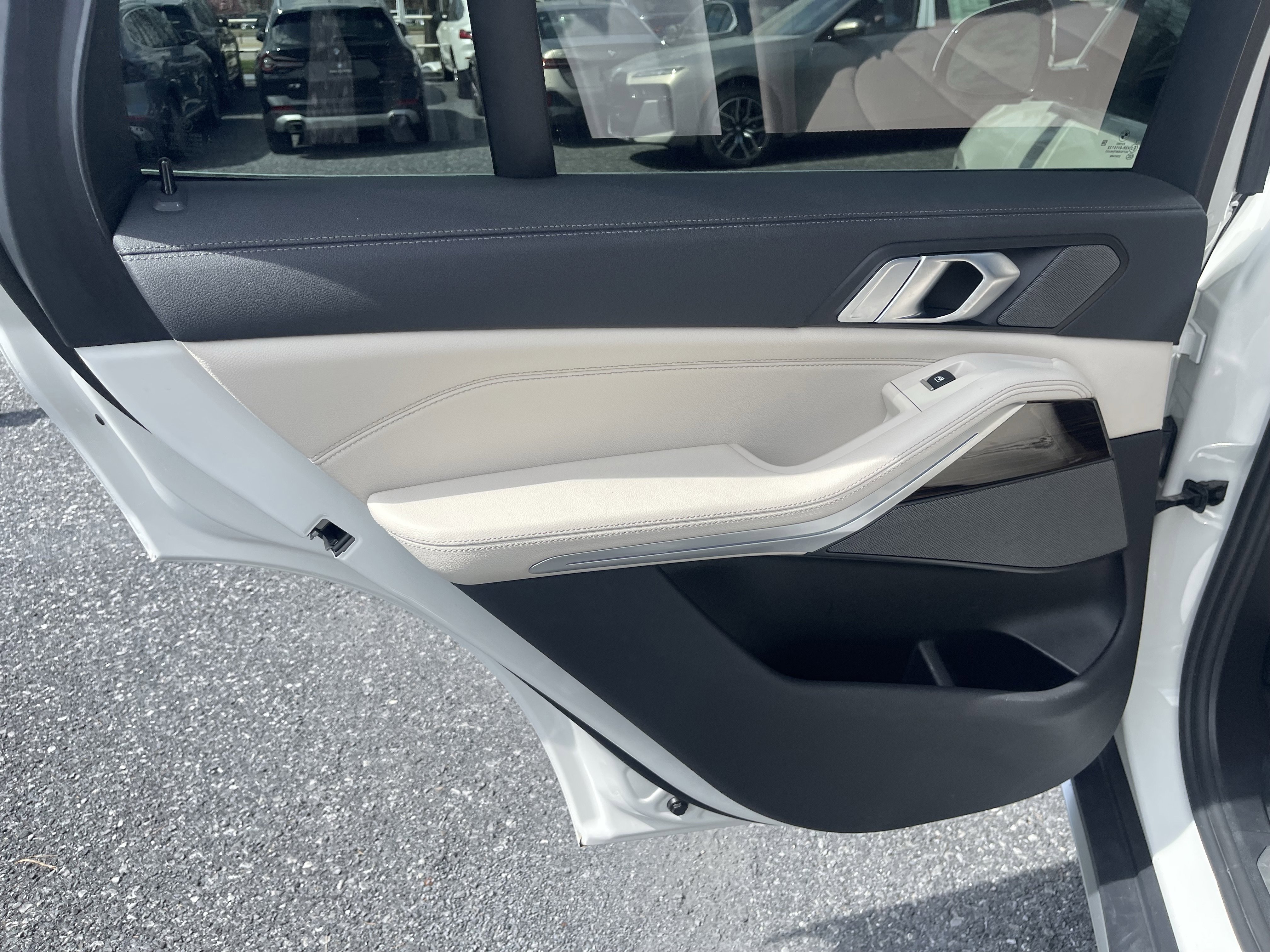 Used 2021 BMW X5 xDrive40i w/ Premium Package image 15