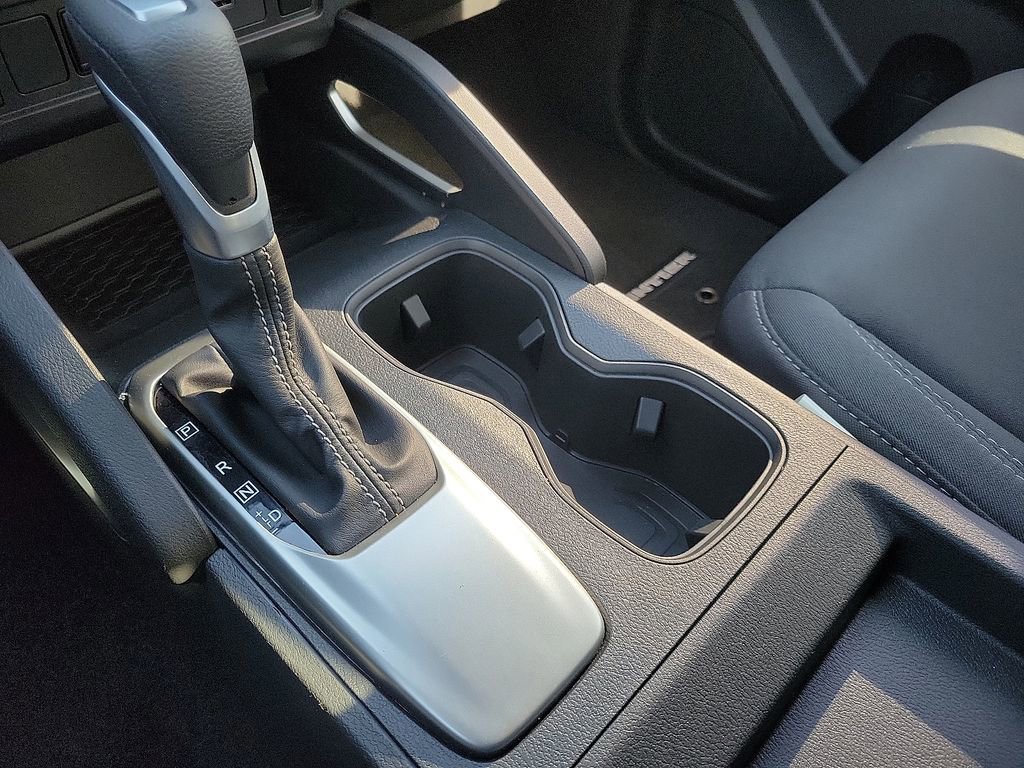 Used 2025 Nissan Frontier SV image 15