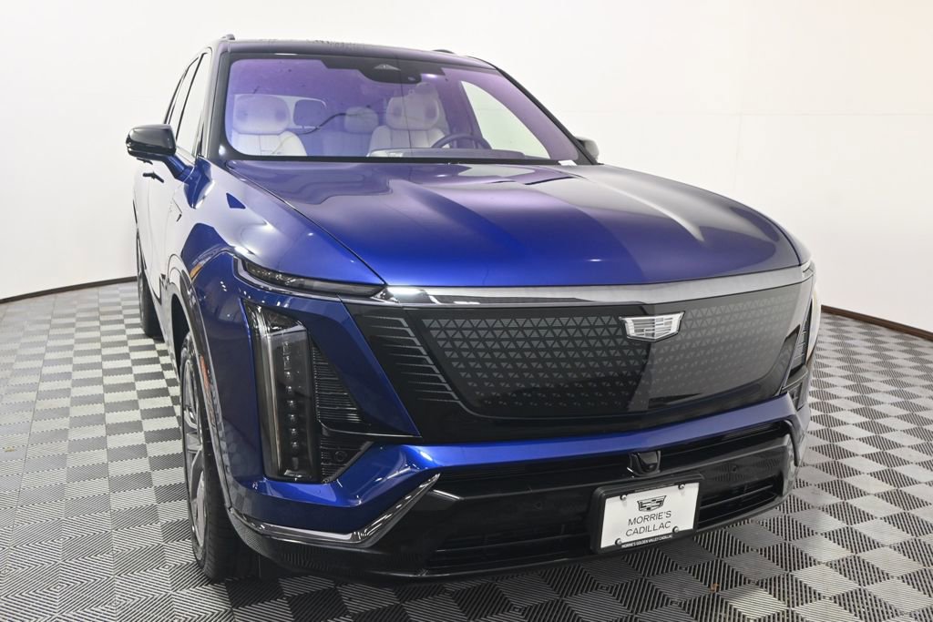 New 2026 Cadillac Vistiq Sport w/ LPO, Floor Liner Package image 9