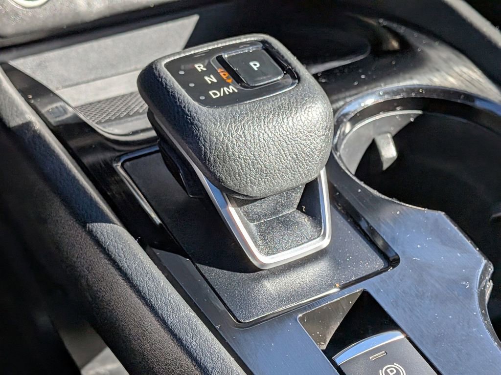 Used 2023 Nissan Rogue S image 15