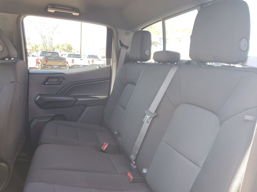 New 2026 Chevrolet Colorado W/T image 8