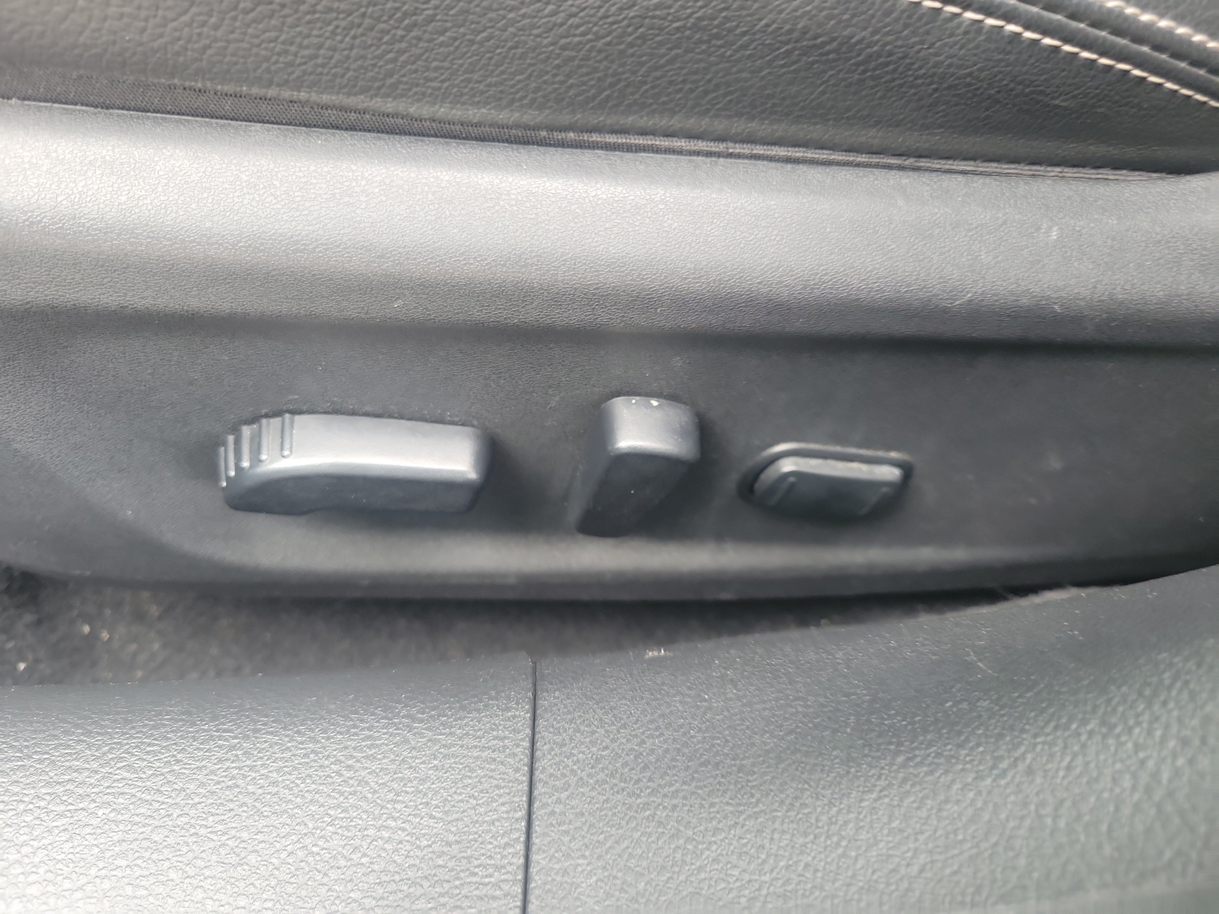 Used 2020 Nissan Altima 2.5 Platinum FWD image 12