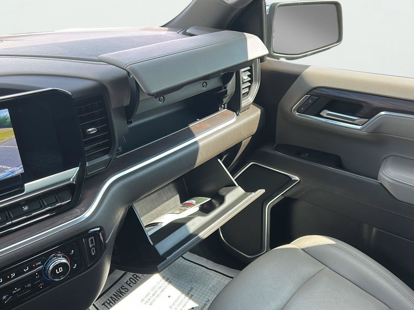 Certified 2025 GMC Sierra 1500 SLT AWD/4WD image 23