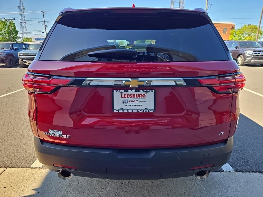 Used 2023 Chevrolet Traverse LT FWD image 6