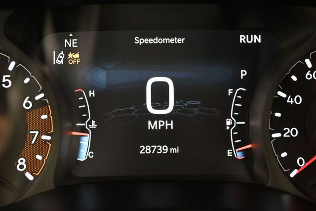 Used 2025 Jeep Compass Trailhawk AWD/4WD image 15