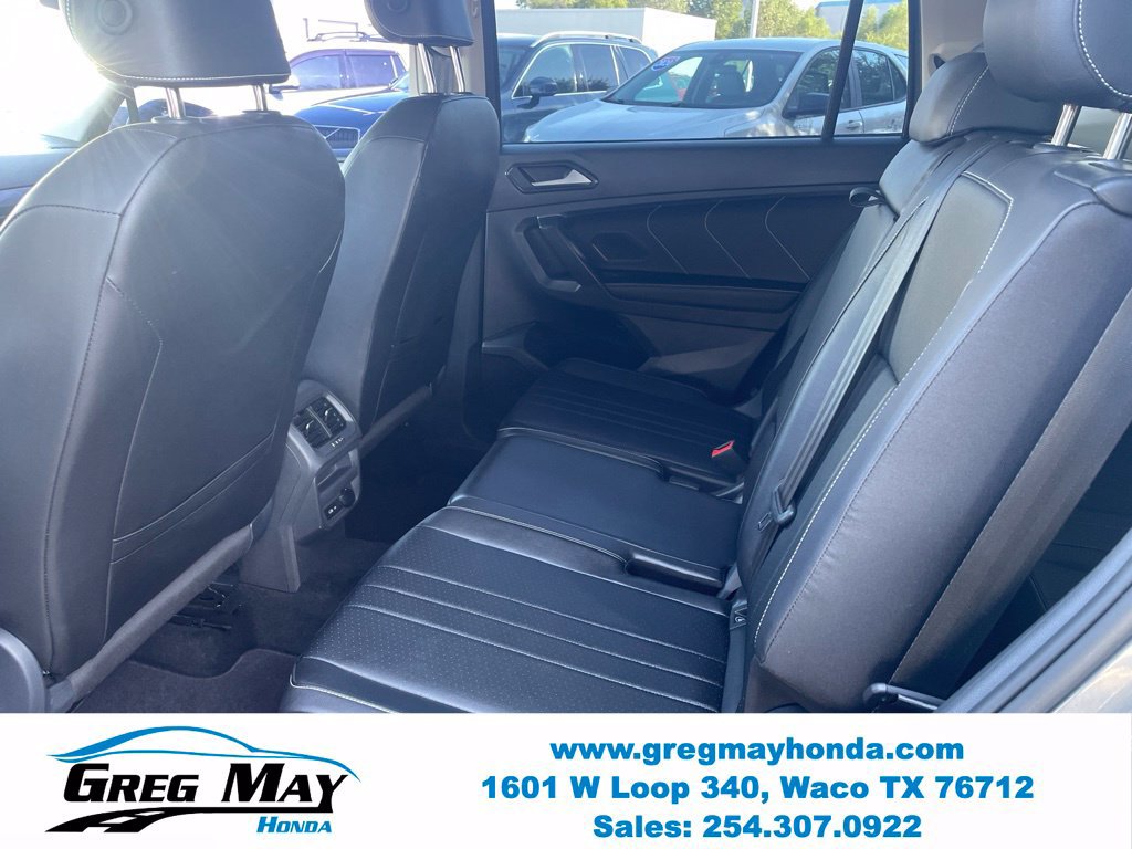 Used 2024 Volkswagen Tiguan SE w/ Panoramic Sunroof Package FWD image 26