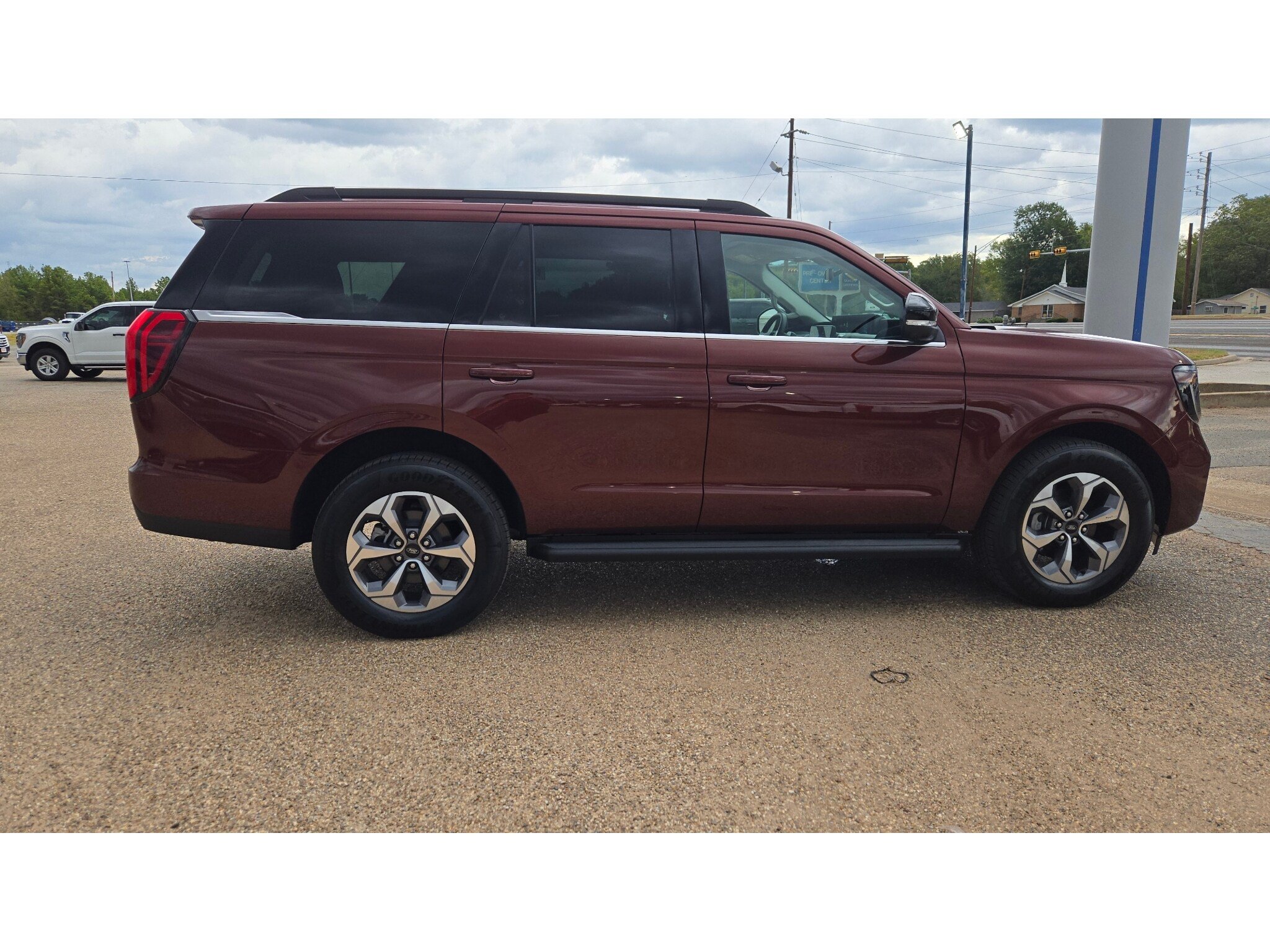 New 2027 Ford Expedition Active RWD image 6