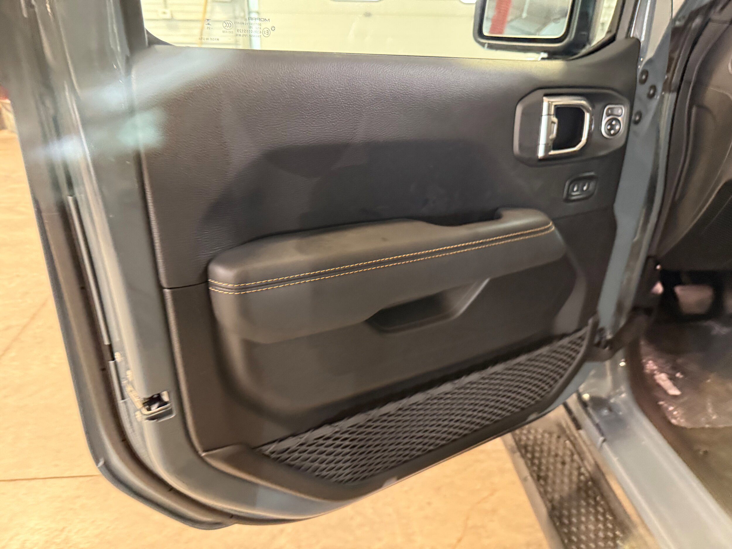 Used 2025 Jeep Gladiator Sport AWD/4WD image 19