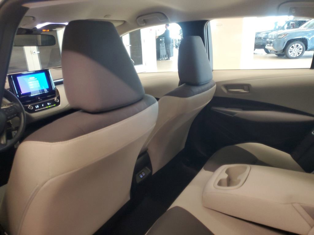 Used 2023 Toyota Corolla LE image 11