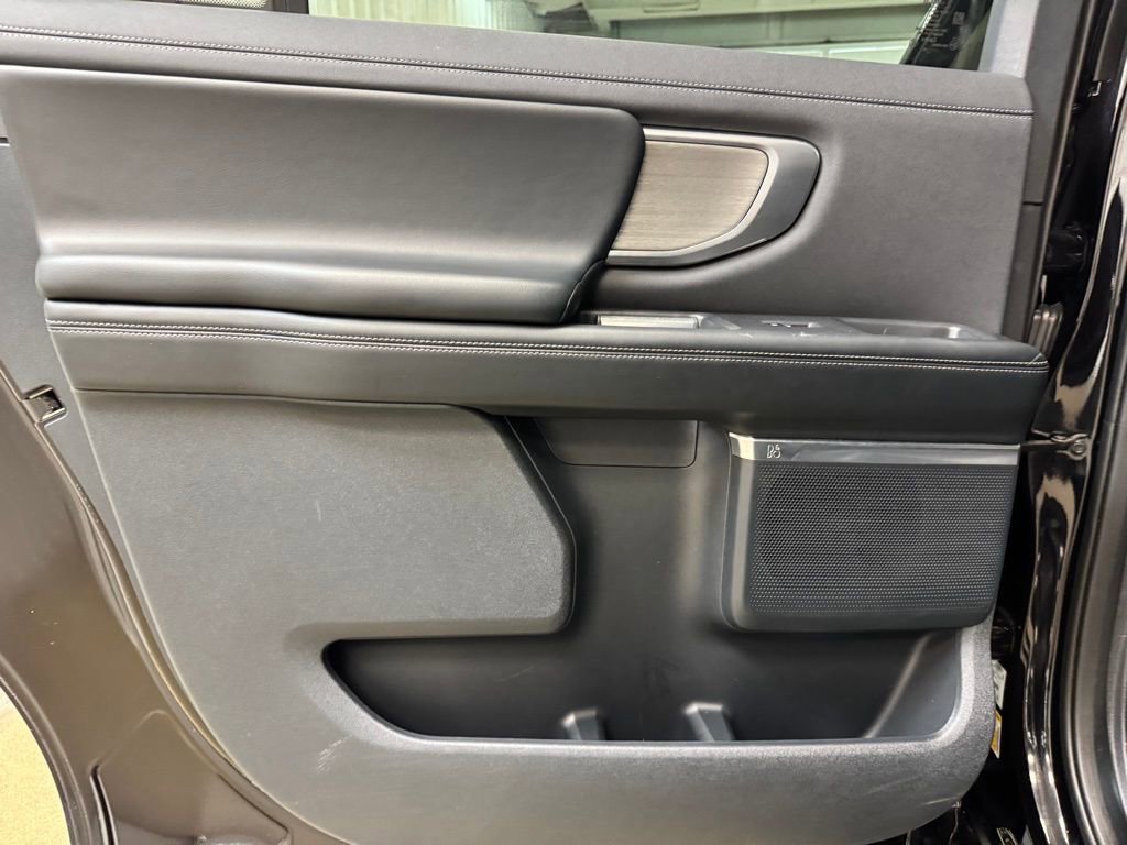 Used 2025 Ford Expedition Max Platinum image 15