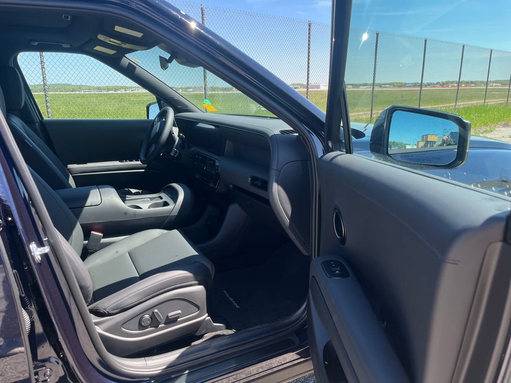 New 2026 Hyundai Palisade XRT Pro AWD/4WD image 3