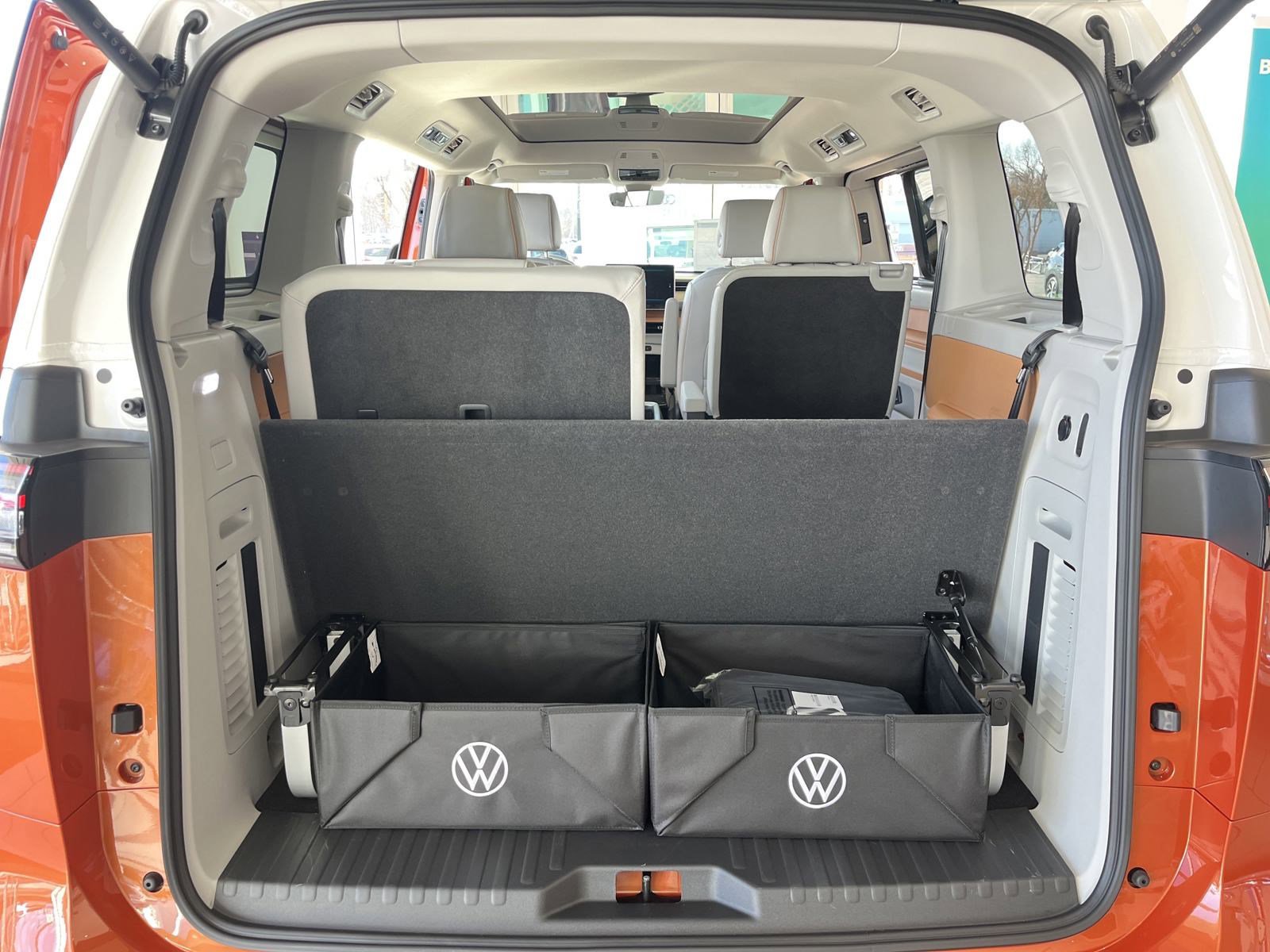 New 2025 Volkswagen ID. Buzz 1st Edition image 9