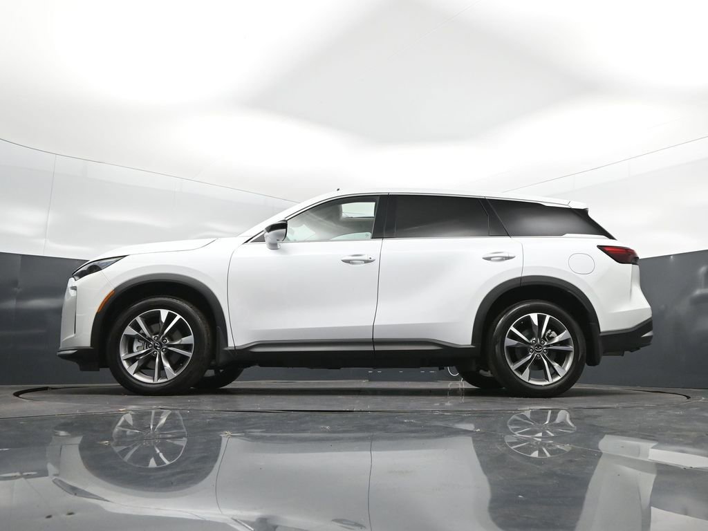 Used 2026 INFINITI QX60 Pure w/ Cargo Package FWD image 40